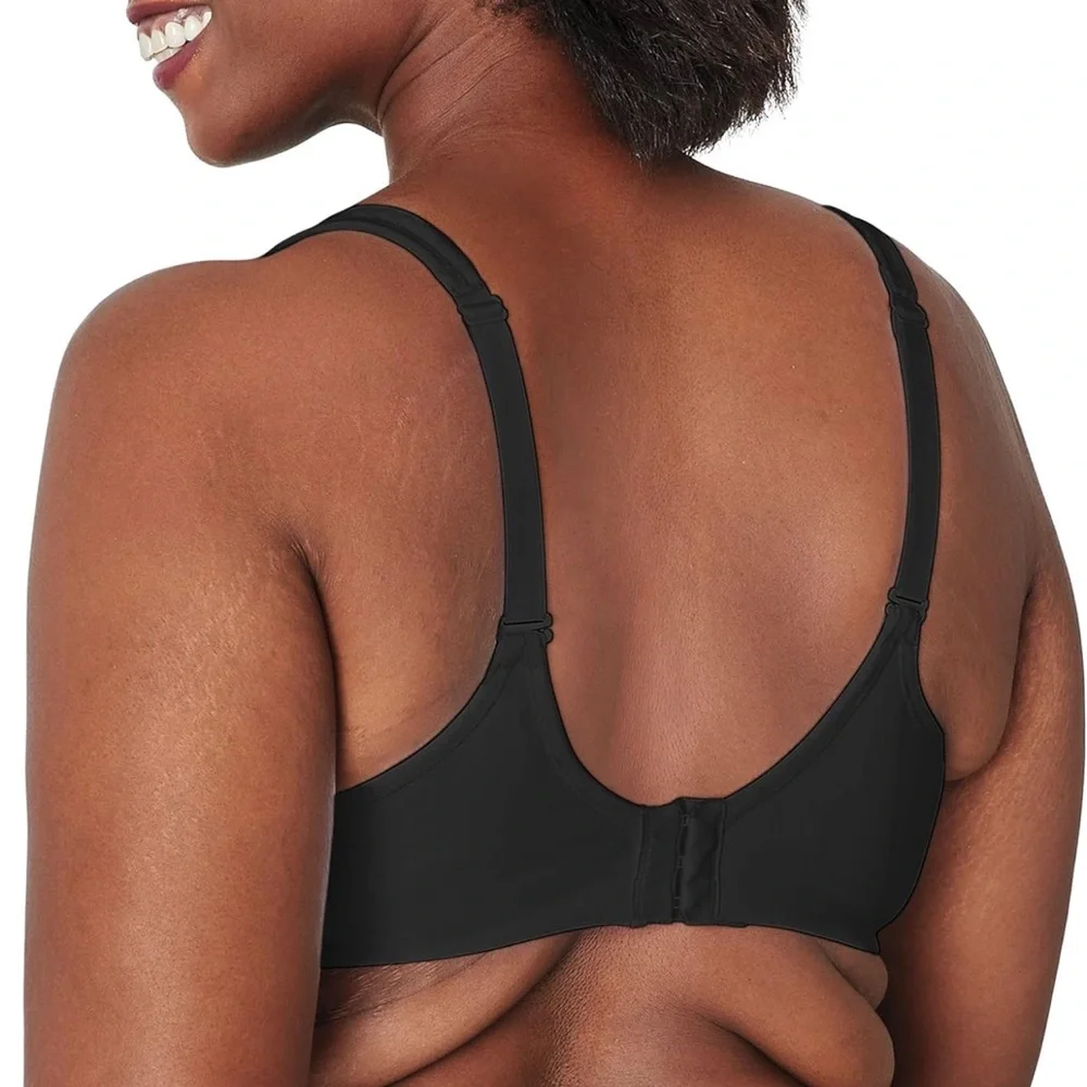 Playtex Women's Bounce Control Coverage Convertible Wireless Bra Black Size 40DD